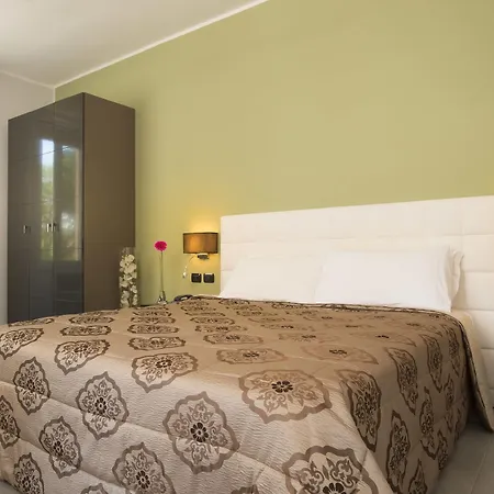 Mosca Charming House Bed and Breakfast Αλγκέρο