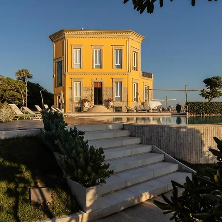 Mosca Charming House Bed and Breakfast Αλγκέρο