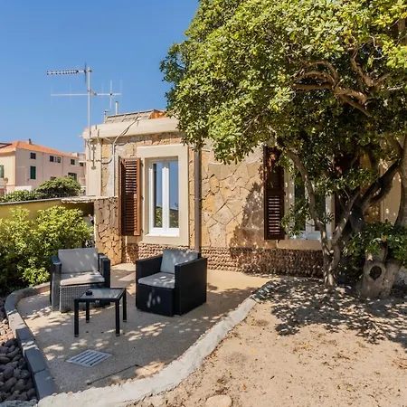 Mosca Charming House Αλγκέρο